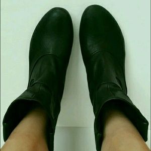 Black Western style pull on booties