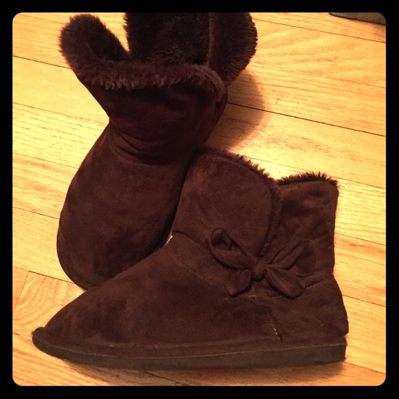 STEVE MADDEN: slip on boots