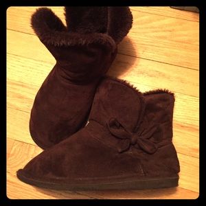 STEVE MADDEN: slip on boots