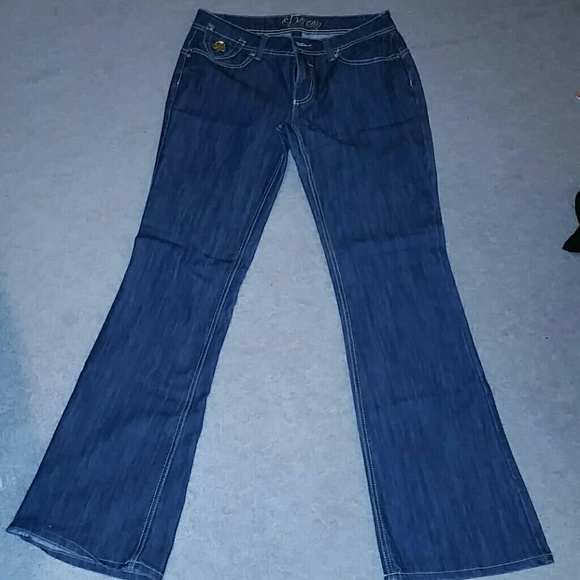 Dereon jeans