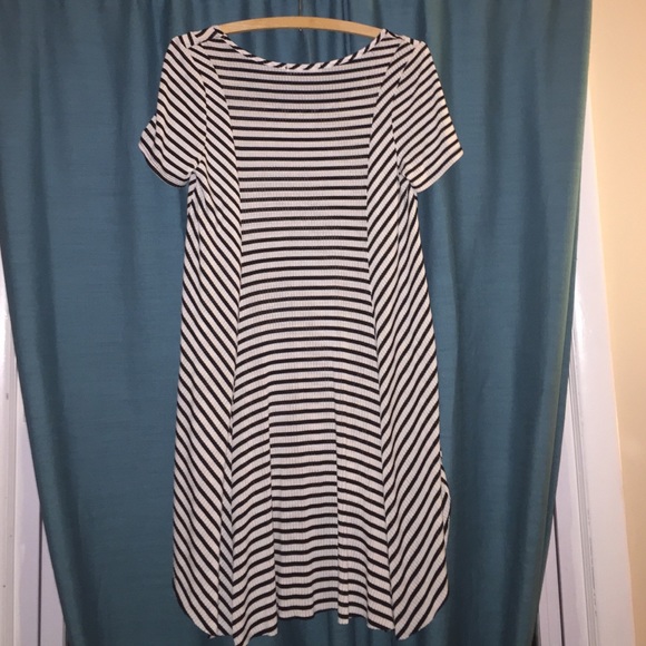 Striped High-Low Dress - Picture 2 of 3