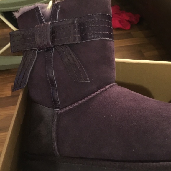Uggs purple almost new