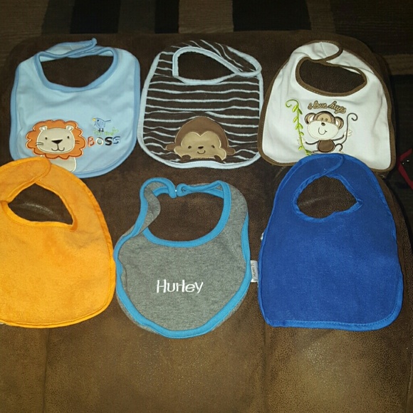 NEVER used! 6 infant bibs