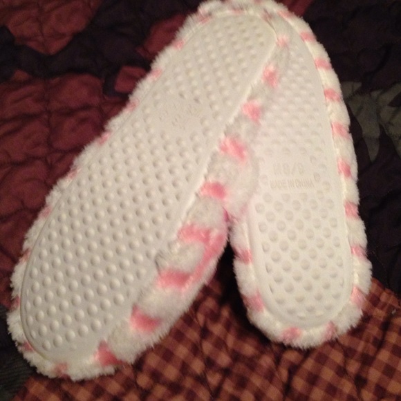 Slippers - Picture 2 of 2