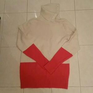 Gap pink and beige sweater