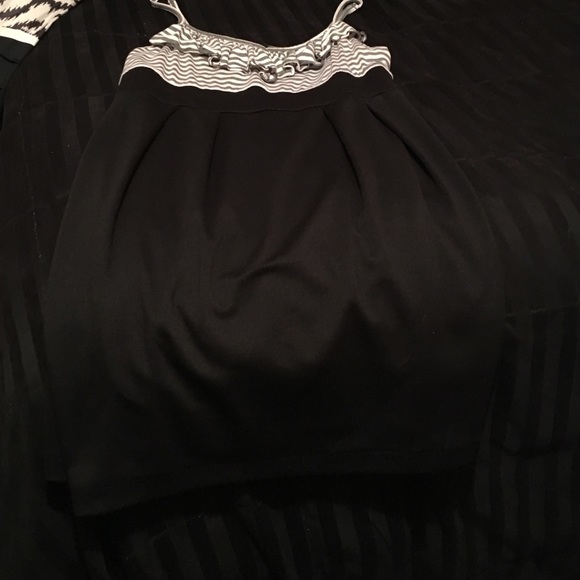 Dress - Picture 2 of 3