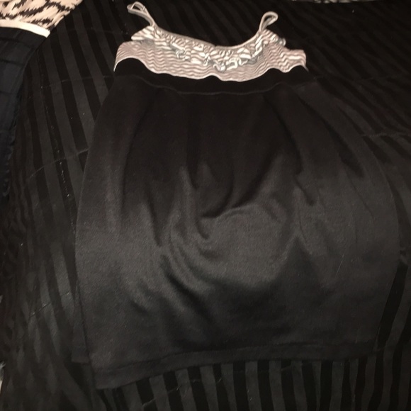 Dress - Picture 3 of 3