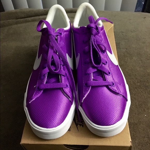 📛📛SOLD!!📛📛Nike sweet classic textile. NWT
