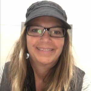 Meet your Posher, Lori