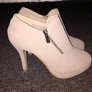 Nude heeled booties