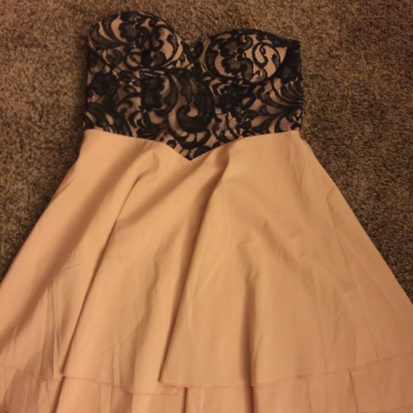 Cute Strapless Dress!