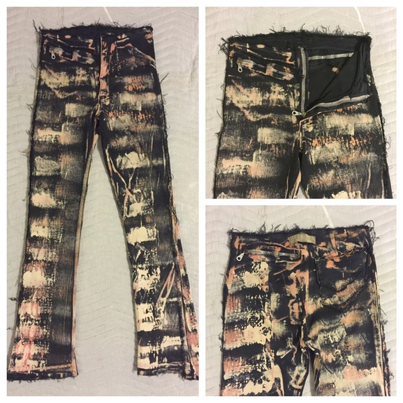 Frayed Splatter Wash Jeans by JTEX- Black/Pink