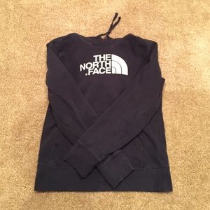 Black north face hoodie
