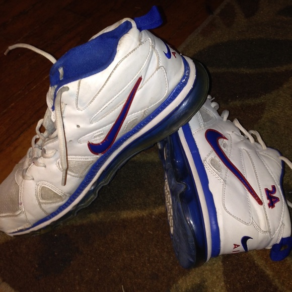 Ken Griffey Jrs.