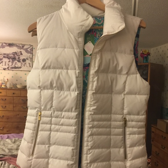 Lilly Pulitzer Puffer Vest!