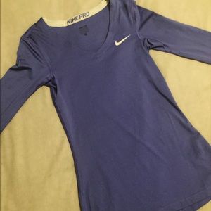 NEW ☑️ NIKE PRO LONG-SLEEVE (XS blue/purple)