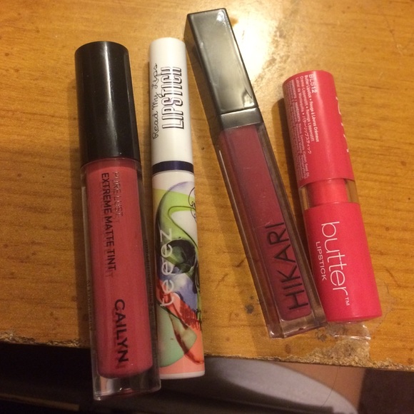 Bundle of lip products