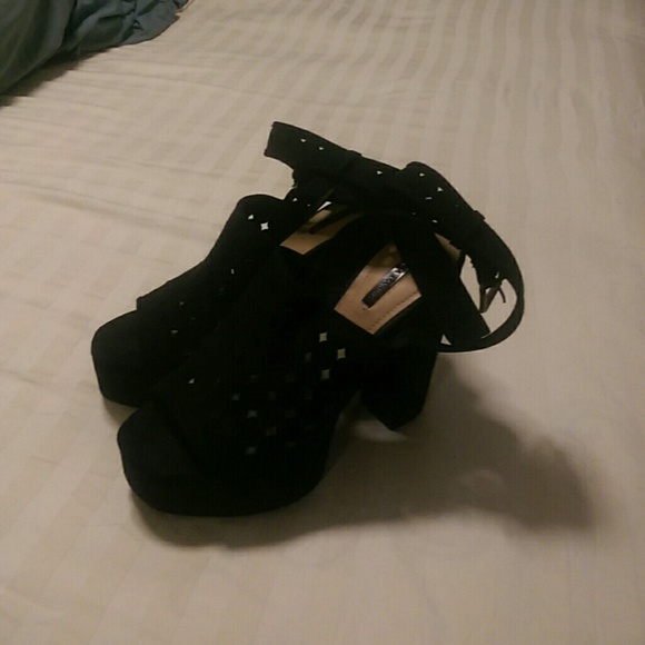 Zara original black shoes