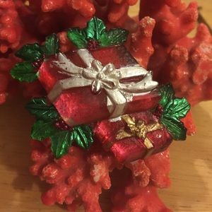 Vintage holiday brooch