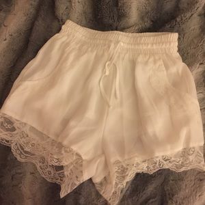 BRANDY MELVILLE WHITE SHEER SHORTS w/ LACE