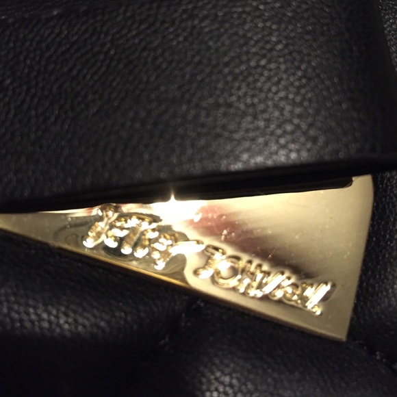 SOLD Ⓜ️ - Picture 2 of 4