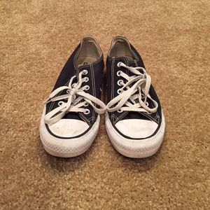 Black converse