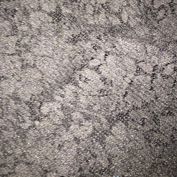 BRANDY MELVILLE BLACK SHORTS 💋 - Picture 3 of 3