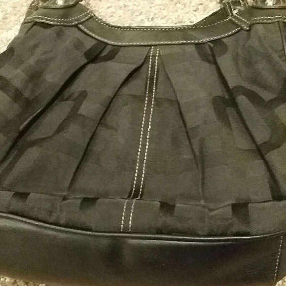 Nine west purse - Picture 2 of 4