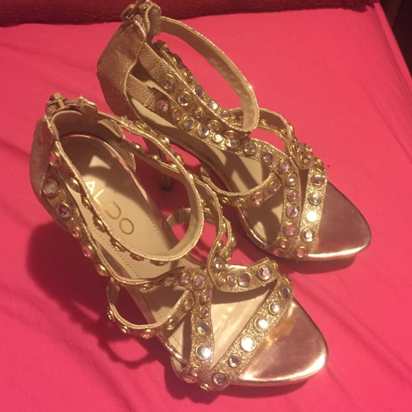 Gold and silver Aldo's heels - Picture 3 of 4