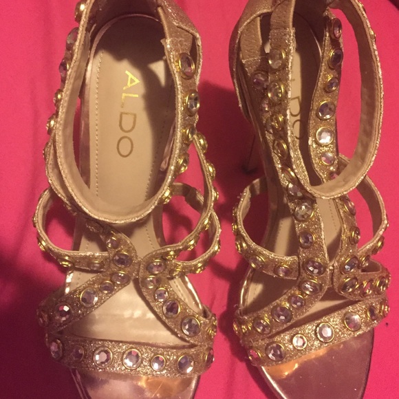 Gold and silver Aldo's heels - Picture 4 of 4