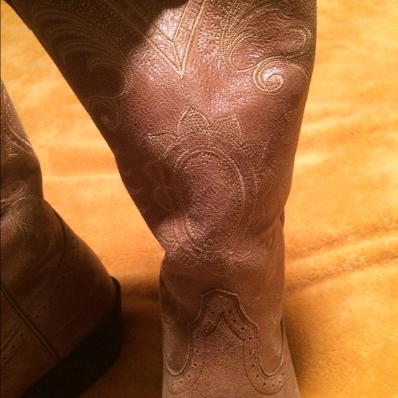 Ariat Magnolia women's Boots size 9 - Picture 3 of 4