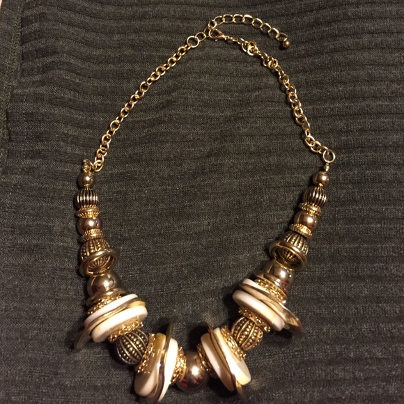 Statement necklace