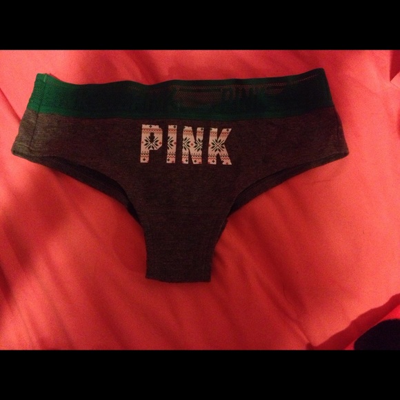 NWT VS PINK CHRISTMAS UNDIES