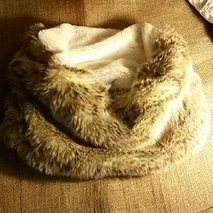 Reversible AE Fur Infinity Scarf