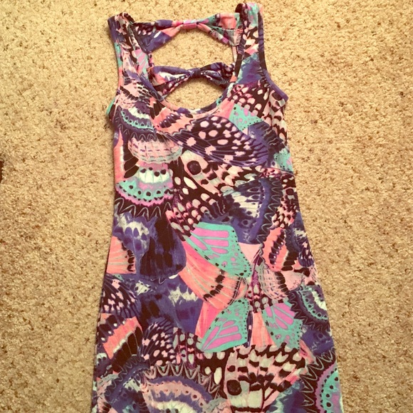 Beautiful butterfly print dress!