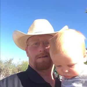 Meet your Posher, Casey