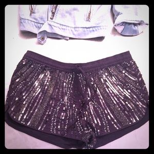 ✨✨NEVER BEEN WORN BEADED SHORTS- SPECTACULAR✨✨