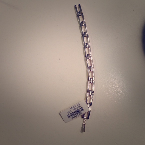 💥BOGO DEAL💥 Silver Link Bracelet NWT