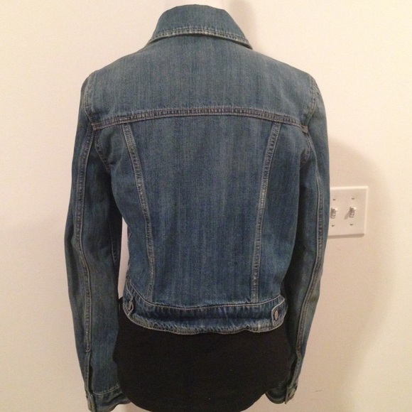 SOLD❗️American Eagle Cropped Denim Jacket - Picture 2 of 4