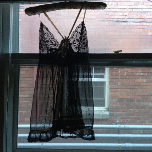 ⛔️on hold ⛔️Victoria's Secret black, lace negligee
