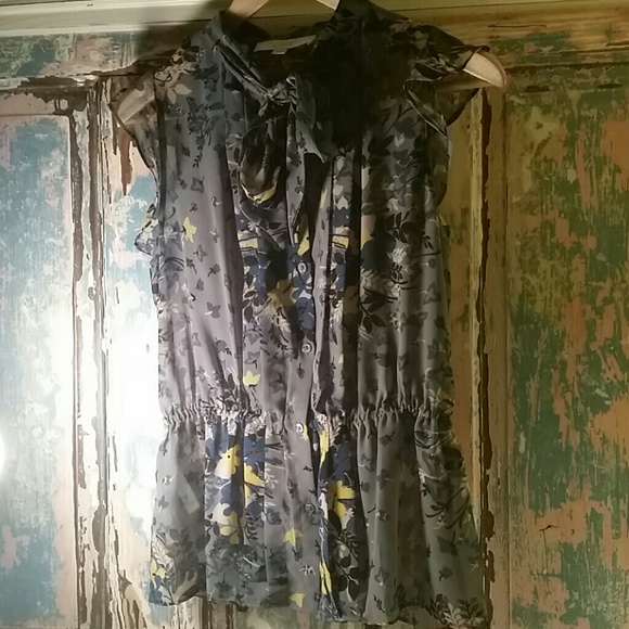 LOFT Tops - Loft  romantic