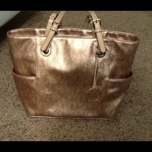 Michael Kors purse