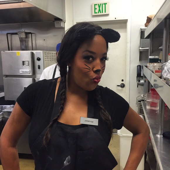 Meet your Posher, Jasmyne