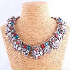 Collar bib necklace