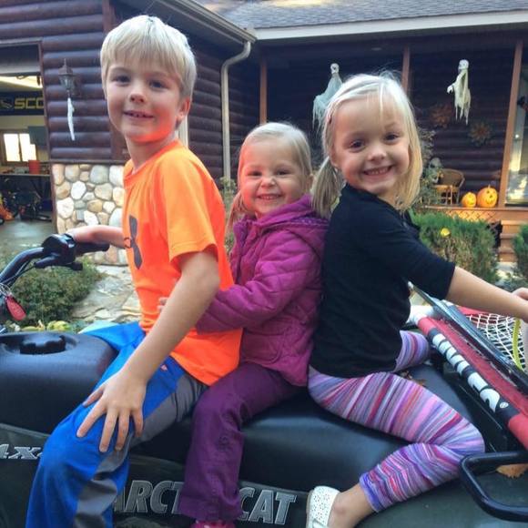 Meet your Posher, Erin - Picture 1 of 1