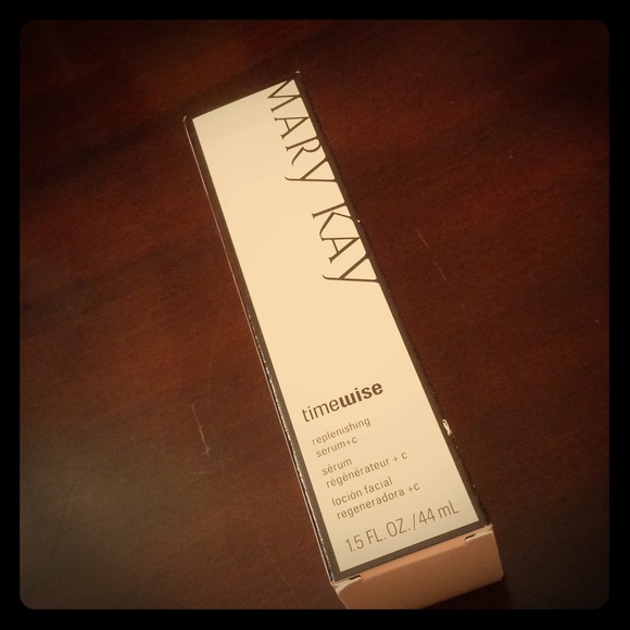Mary Kay TimeWise Replenishing Serum