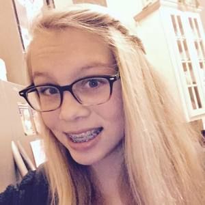 Meet your Posher, Abigail