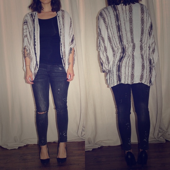 Forever 21 Contemporary Kimono - Picture 1 of 4