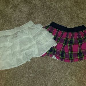 2 mini skirts super cute!