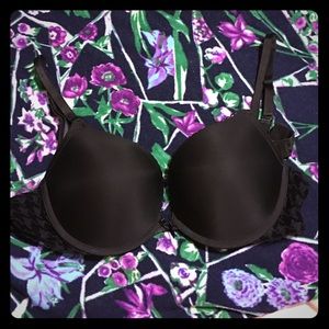 Victoria's Secret black push-up bra
